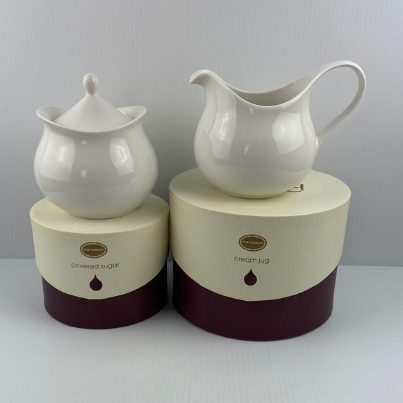 Liquid Cream and Sugar Set White Porcelain Made in England - Picture 1 of 11